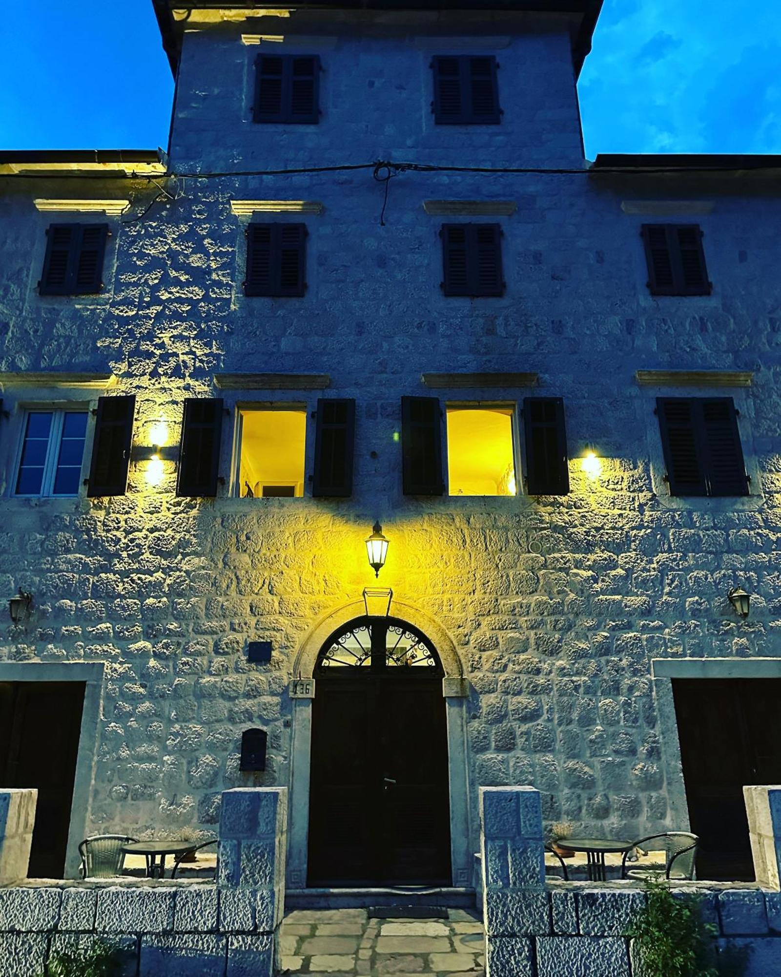 Oldmarinervilla 호텔 Prčanj